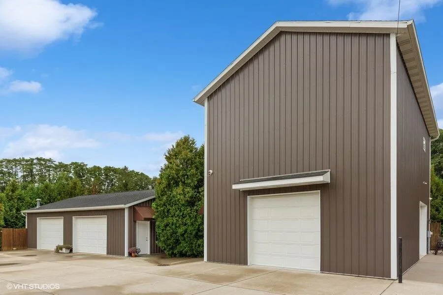 15320 Three Oaks Road Three Oaks, MI 49128