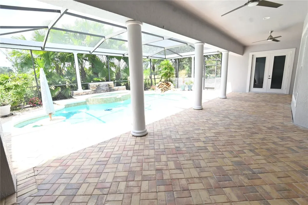 8122 WHITFORD COURT Windermere, FL 34786
