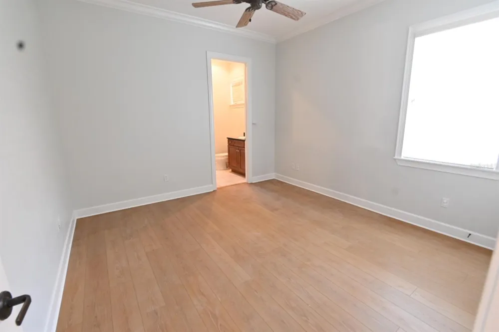 8122 WHITFORD COURT Windermere, FL 34786