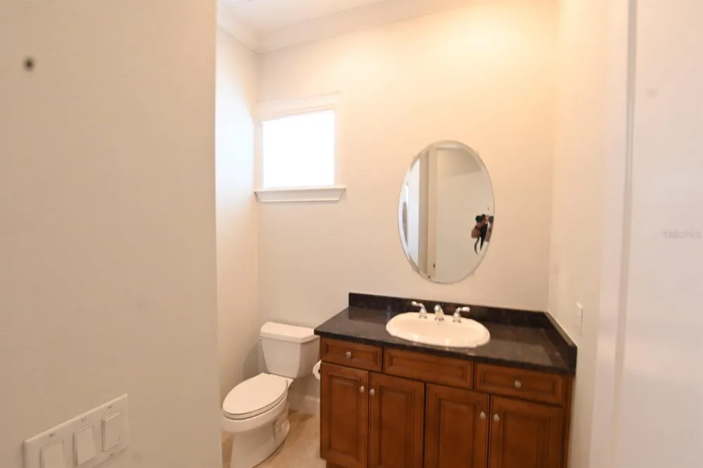 8122 WHITFORD COURT Windermere, FL 34786