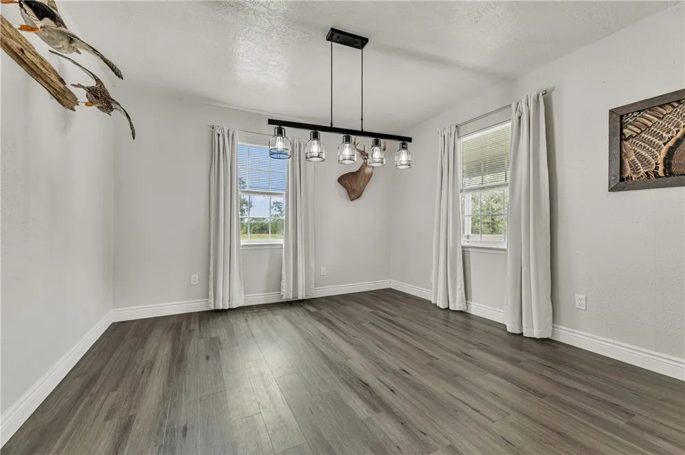 3508 Dick Barnes Loop Bedias, TX 77831