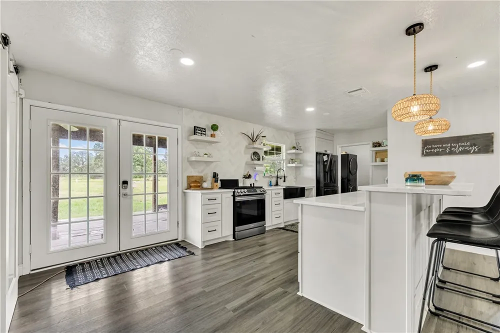 3508 Dick Barnes Loop Bedias, TX 77831