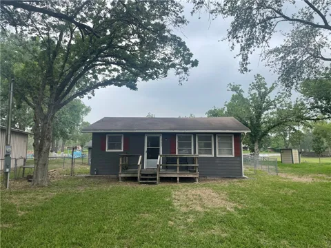 24857 Lakeview (CR 360)