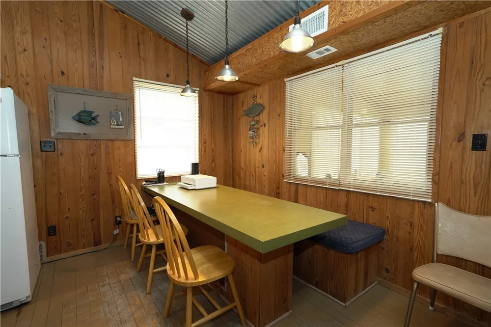 24857 Lakeview (CR 360) Mathis, TX 78368