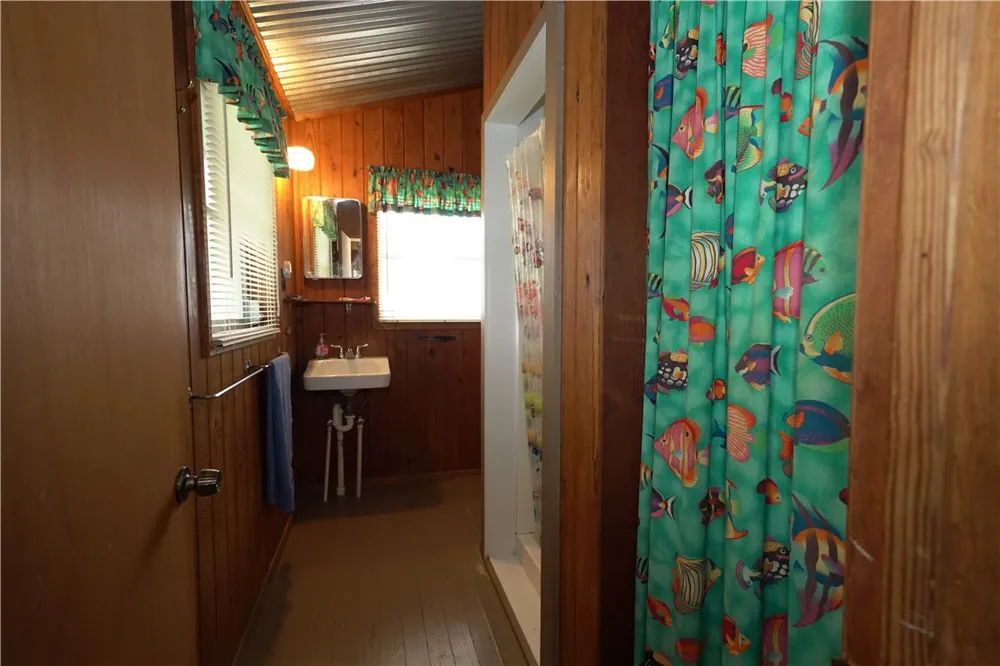 24857 Lakeview (CR 360) Mathis, TX 78368