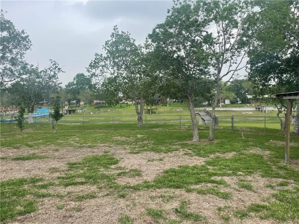 24857 Lakeview (CR 360) Mathis, TX 78368
