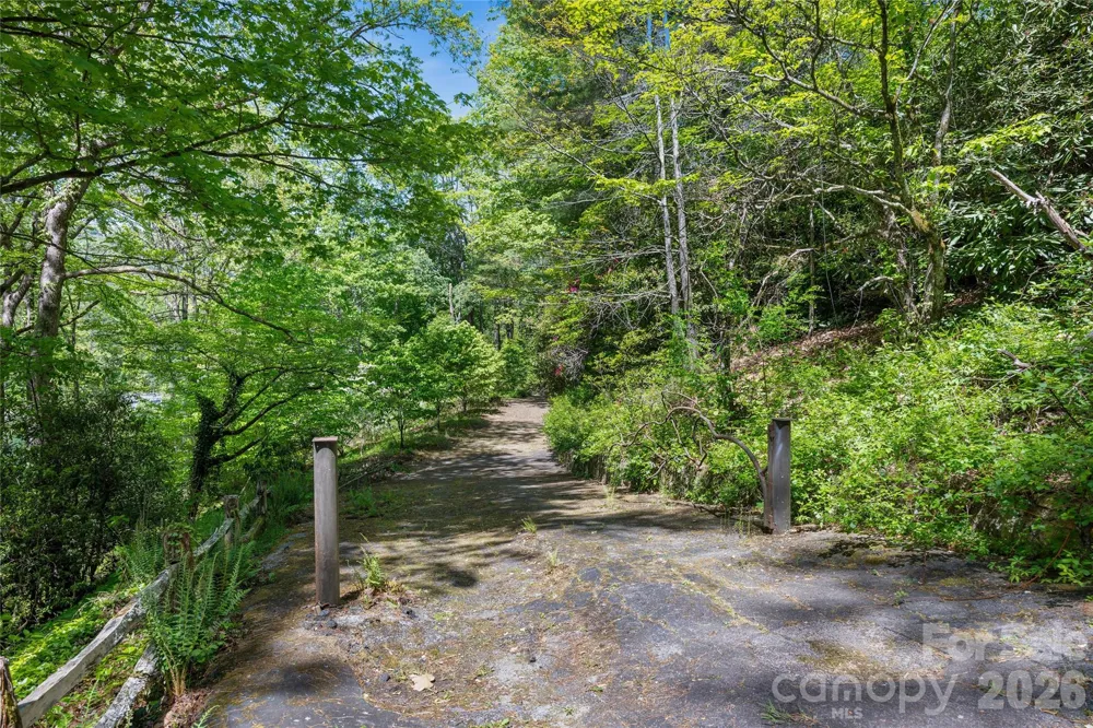 1923 Cold Mountain Road Lake Toxaway, NC 28747