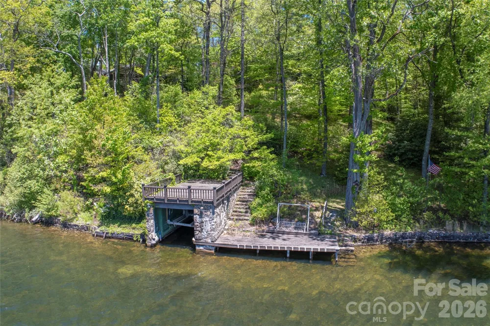 1923 Cold Mountain Road Lake Toxaway, NC 28747