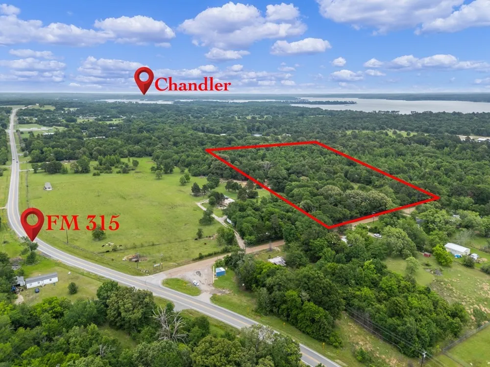 County Road 3105 Chandler, TX 75758