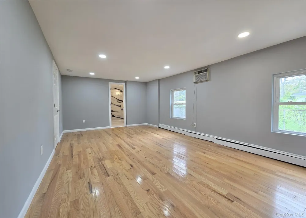 40 Aster Avenue Holtsville, NY 11742