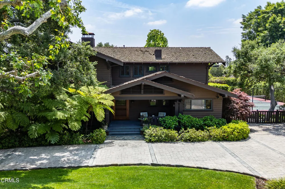 2041 Ashbourne Drive South Pasadena, CA 91030