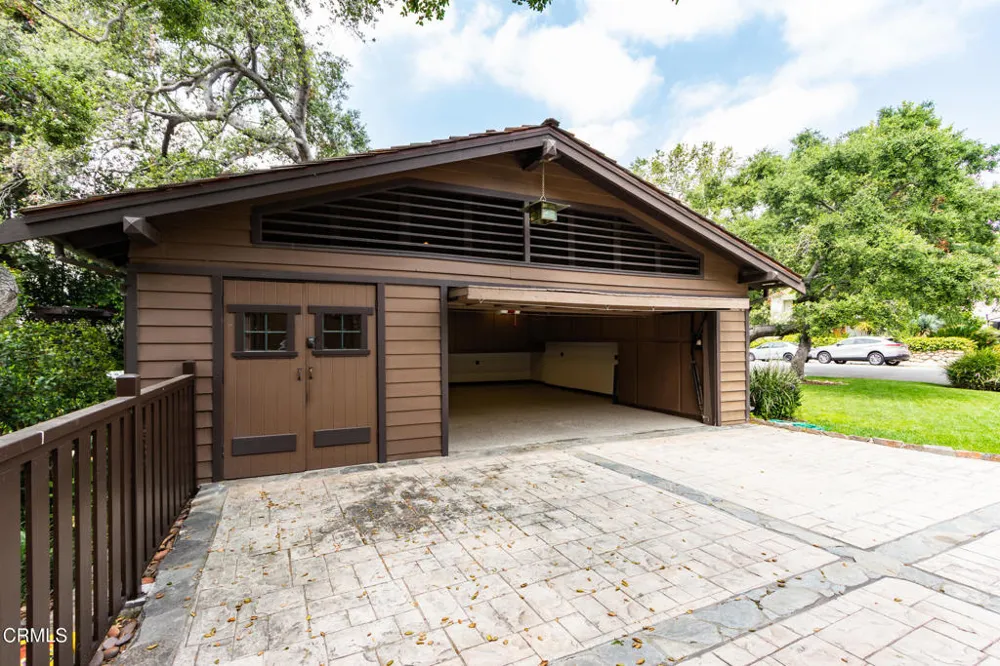 2041 Ashbourne Drive South Pasadena, CA 91030