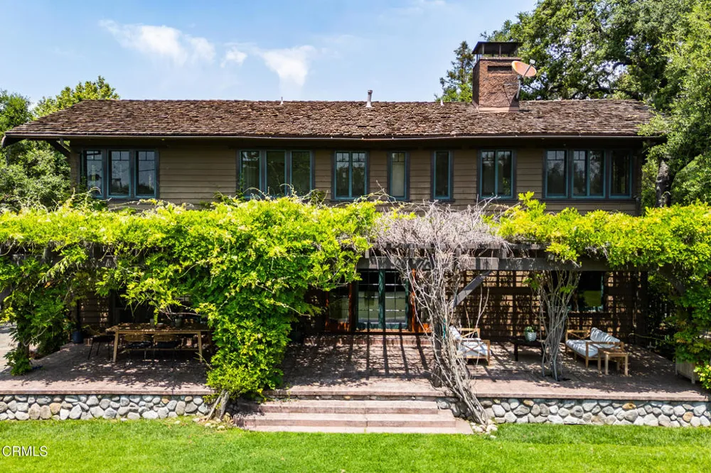 2041 Ashbourne Drive South Pasadena, CA 91030