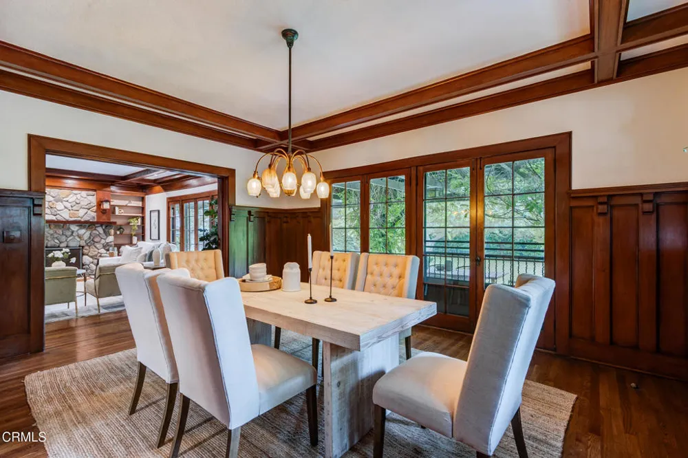 2041 Ashbourne Drive South Pasadena, CA 91030