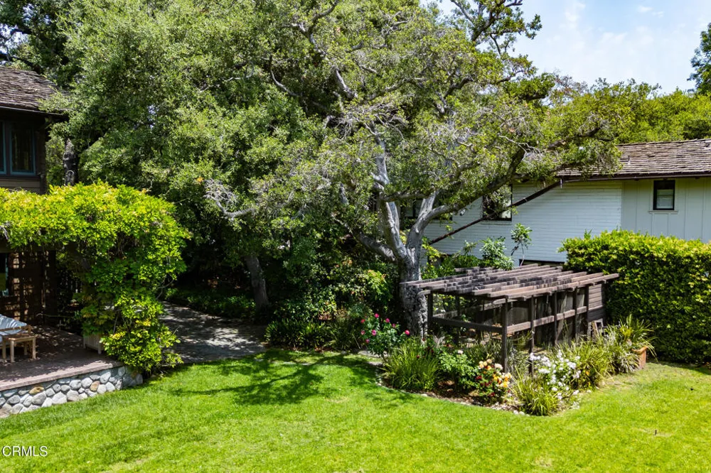 2041 Ashbourne Drive South Pasadena, CA 91030