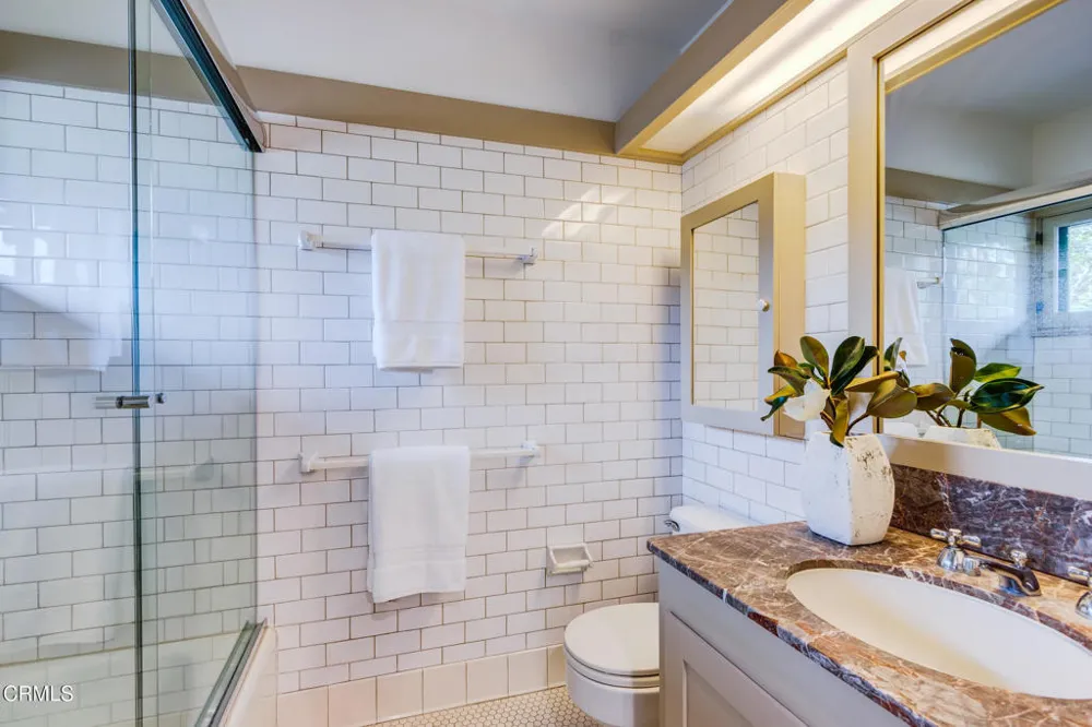 2041 Ashbourne Drive South Pasadena, CA 91030