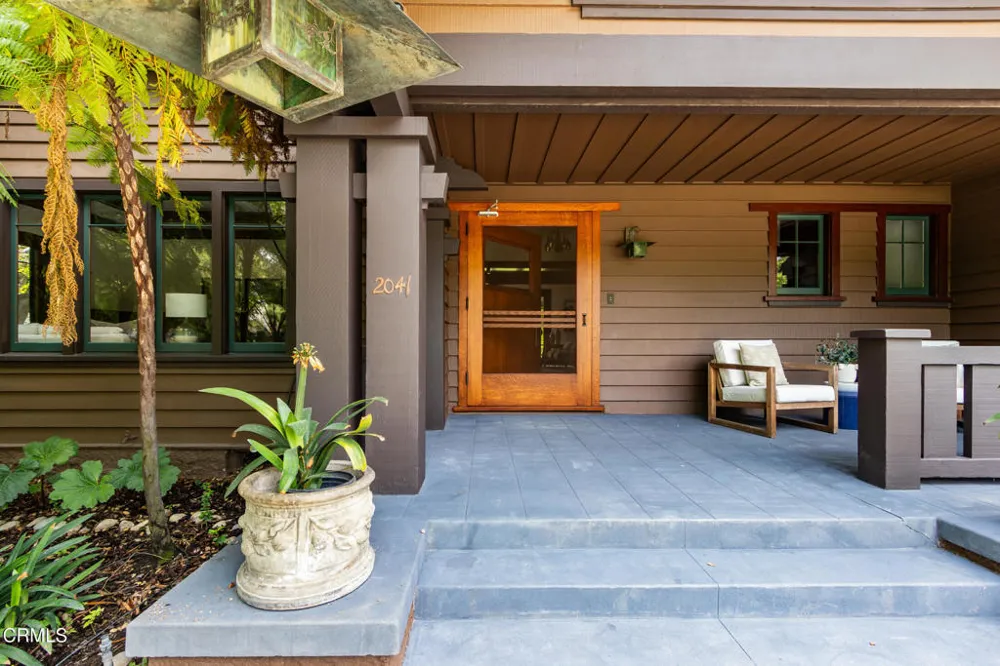 2041 Ashbourne Drive South Pasadena, CA 91030