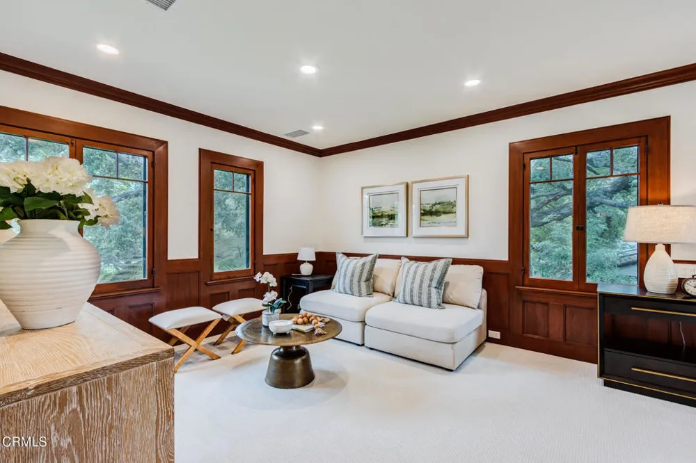 2041 Ashbourne Drive South Pasadena, CA 91030
