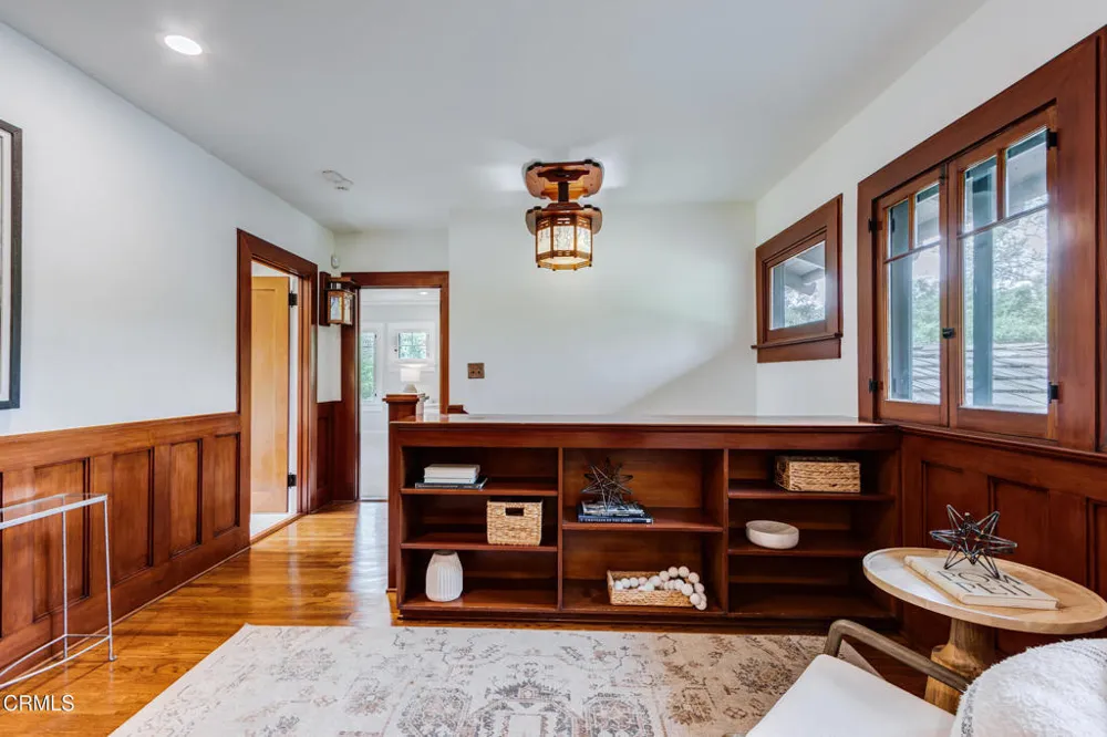 2041 Ashbourne Drive South Pasadena, CA 91030