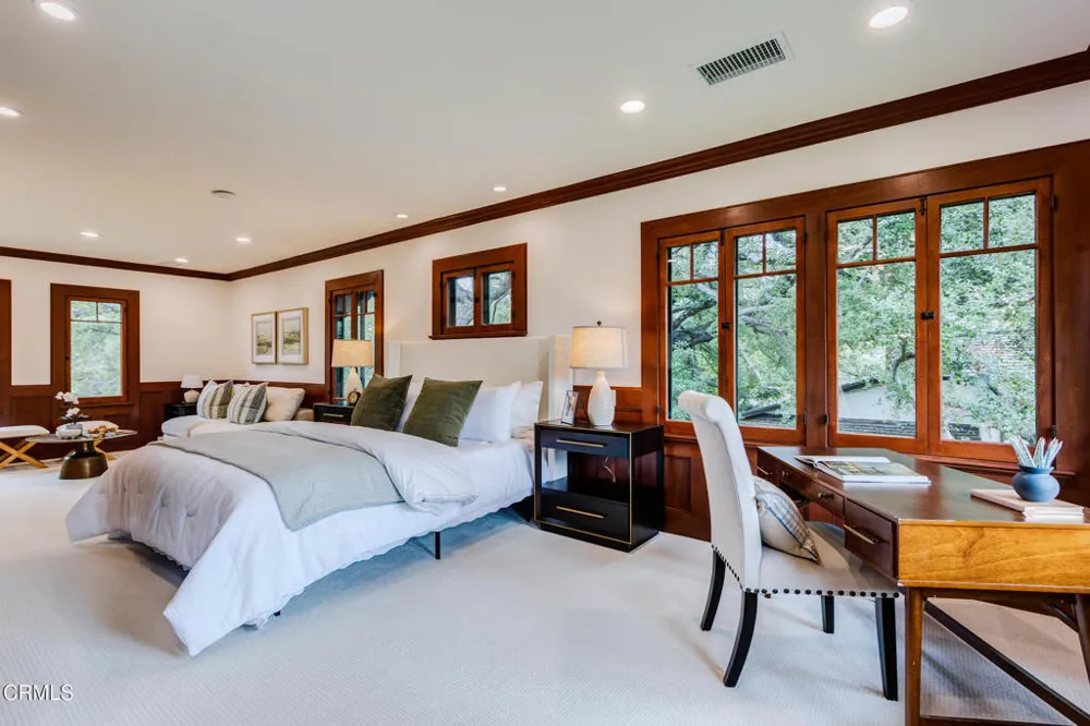 2041 Ashbourne Drive South Pasadena, CA 91030