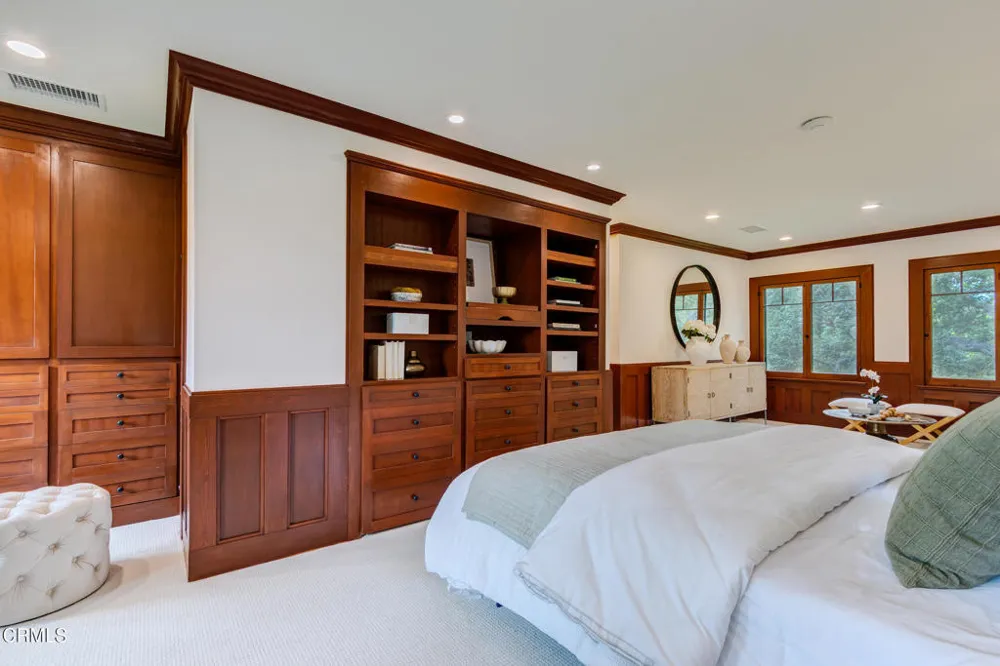 2041 Ashbourne Drive South Pasadena, CA 91030