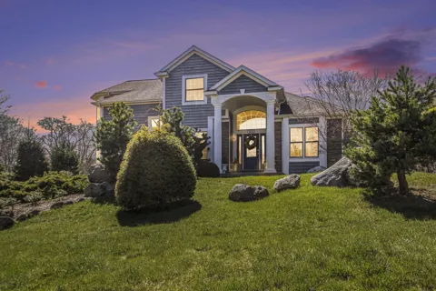 3975 Harbor Breeze Drive