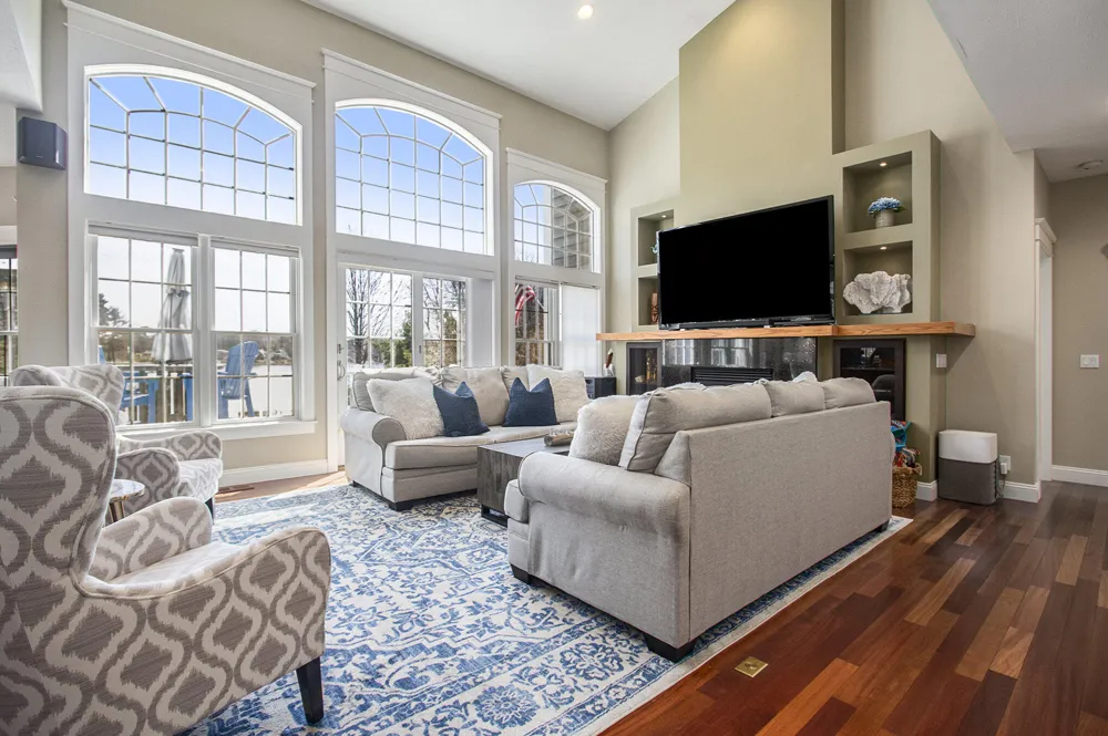 3975 Harbor Breeze Drive Norton Shores, MI 49441