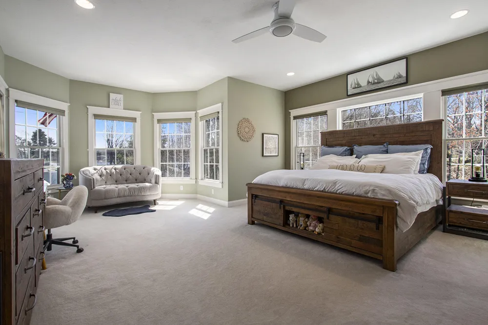 3975 Harbor Breeze Drive Norton Shores, MI 49441