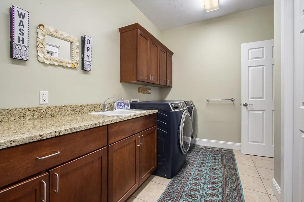 3975 Harbor Breeze Drive Norton Shores, MI 49441