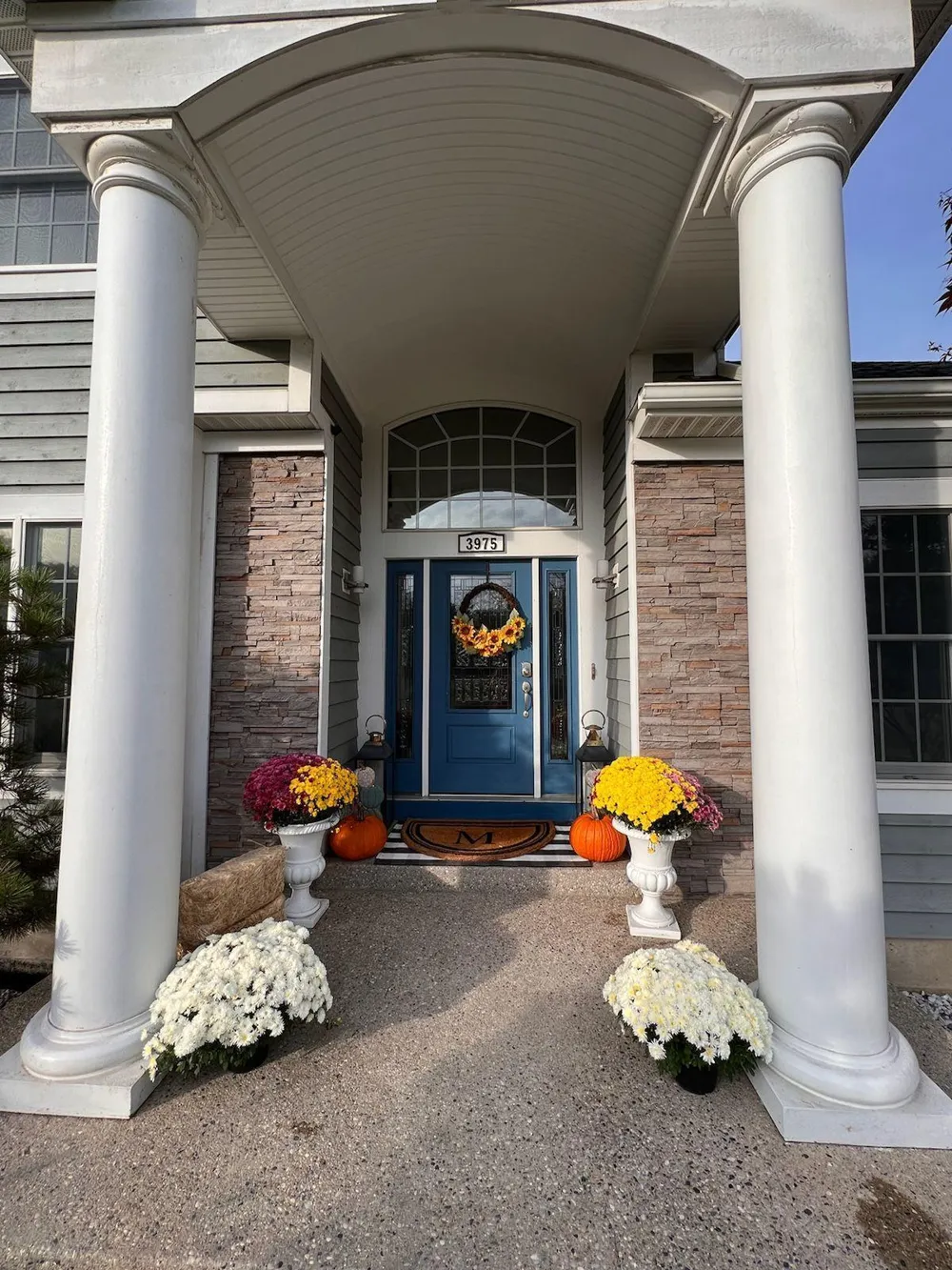 3975 Harbor Breeze Drive Norton Shores, MI 49441