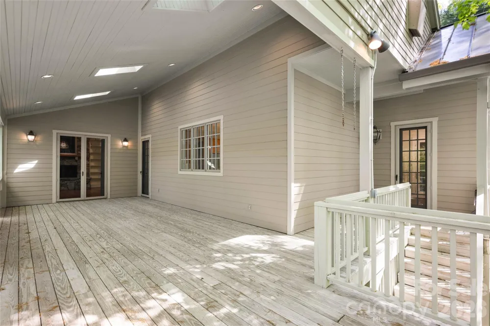 1957 & 1923 Cold Mountain Road Lake Toxaway, NC 28747