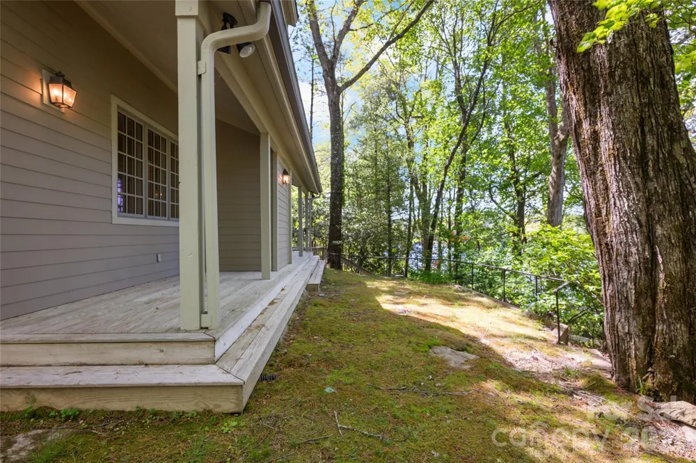 1957 & 1923 Cold Mountain Road Lake Toxaway, NC 28747