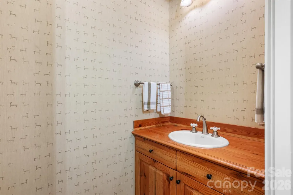 1957 Cold Mountain Road Lake Toxaway, NC 28747