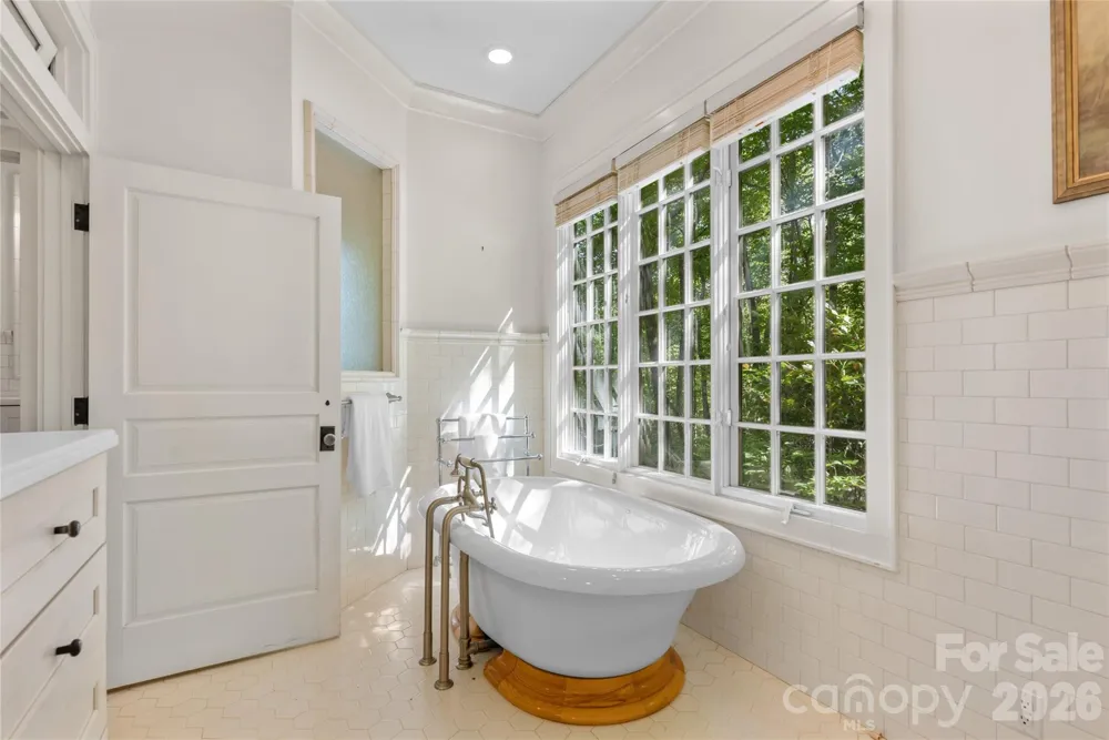 1957 Cold Mountain Road Lake Toxaway, NC 28747