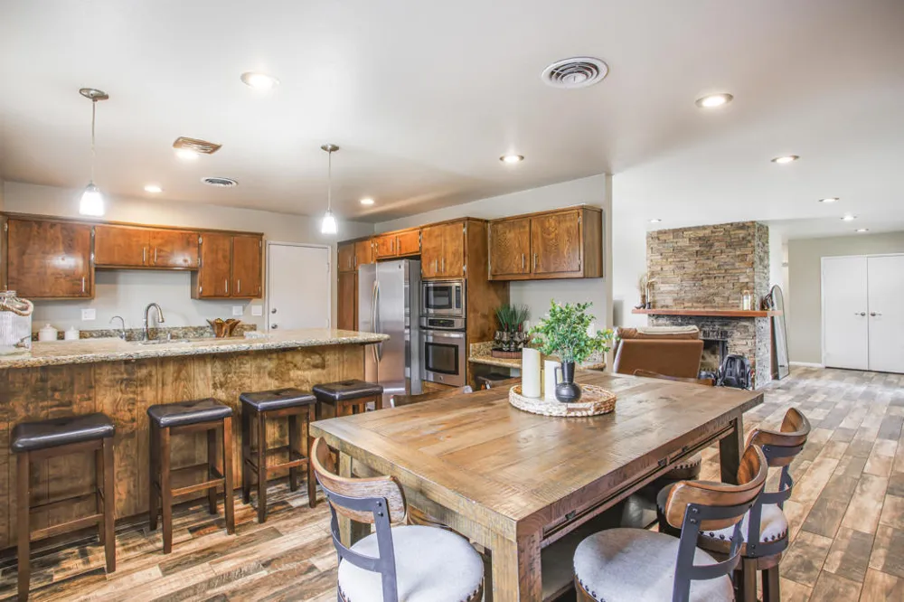 683 Sycamore Drive Brawley, CA 92227