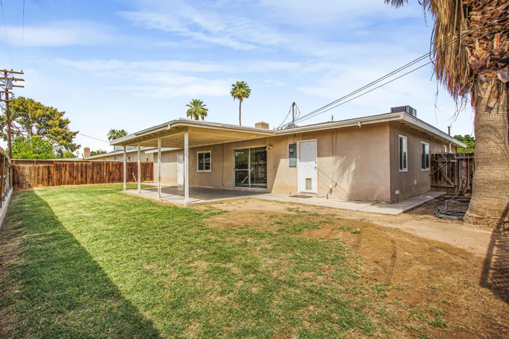 683 Sycamore Drive Brawley, CA 92227