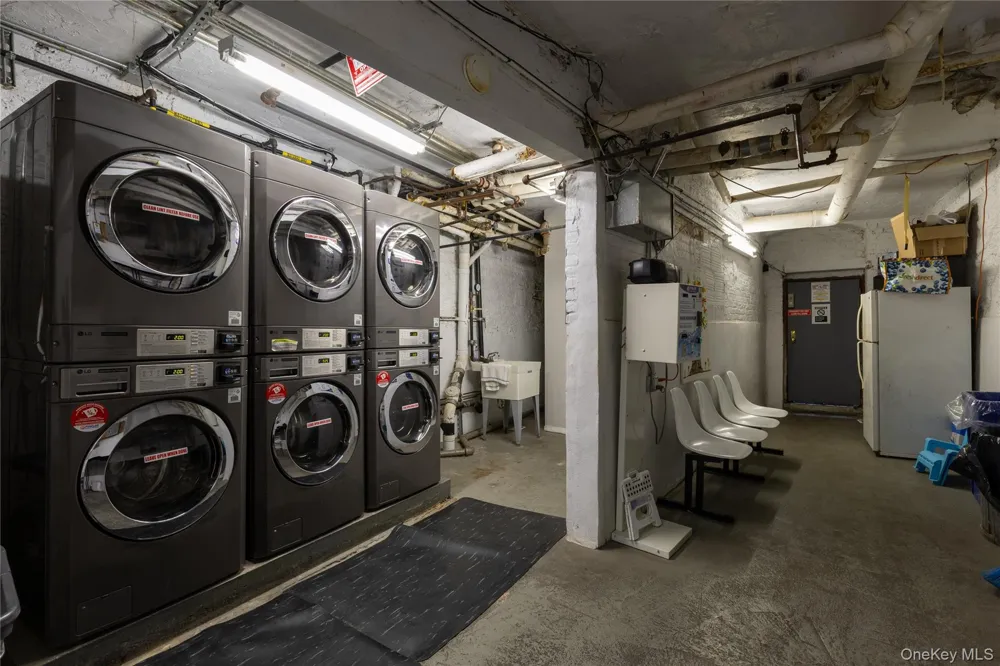 155 W 106th Street #1A New York (Manhattan), NY 10025