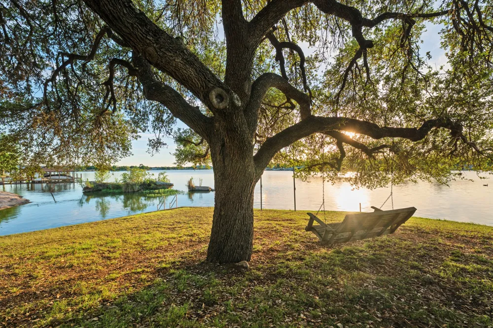 310 Castlehigh Drive Granite Shoals, TX 78654