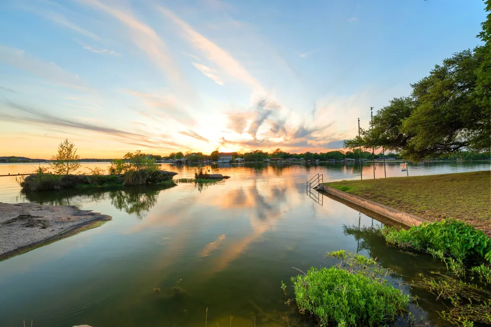 310 Castlehigh Drive Granite Shoals, TX 78654