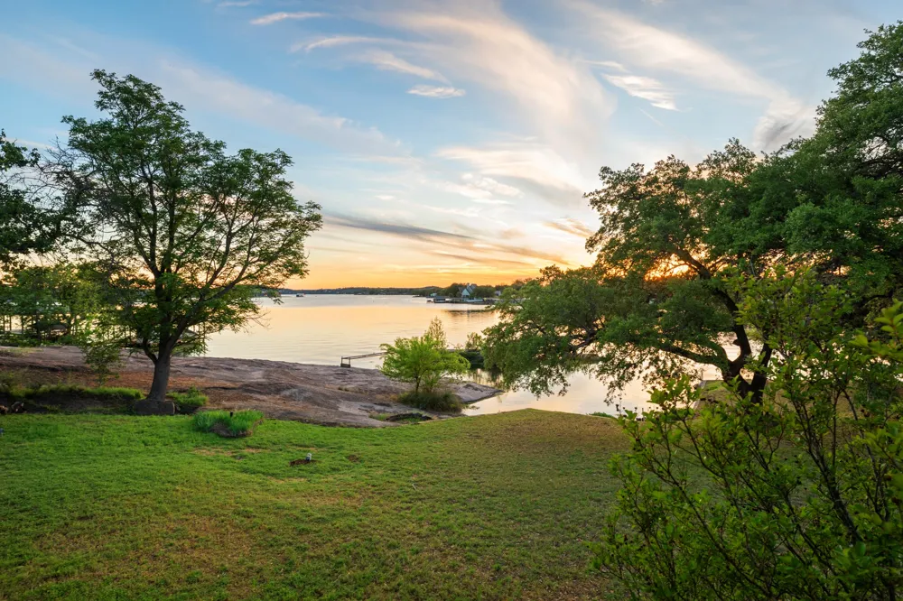 310 Castlehigh Drive Granite Shoals, TX 78654