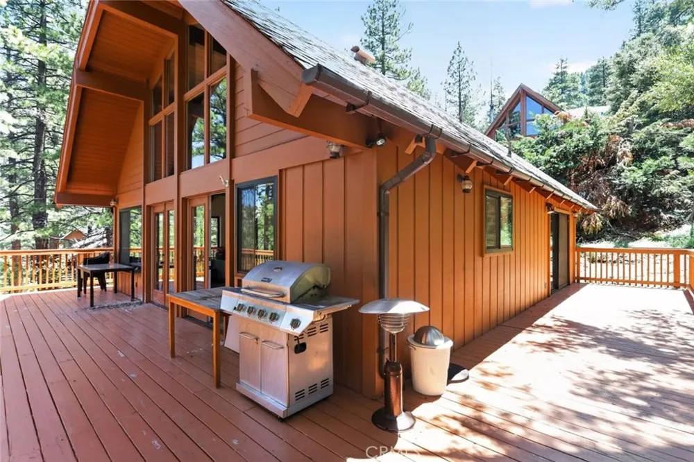 1523 Lassen Way Pine Mountain Club, CA 93222