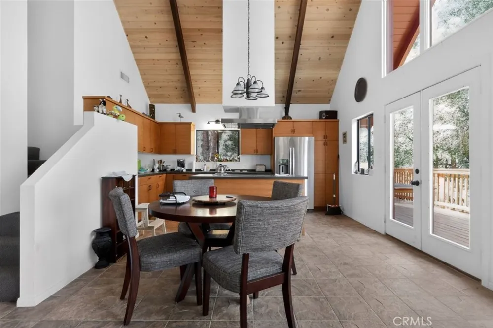 1523 Lassen Way Pine Mountain Club, CA 93222