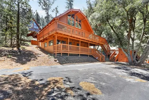1523 Lassen Way