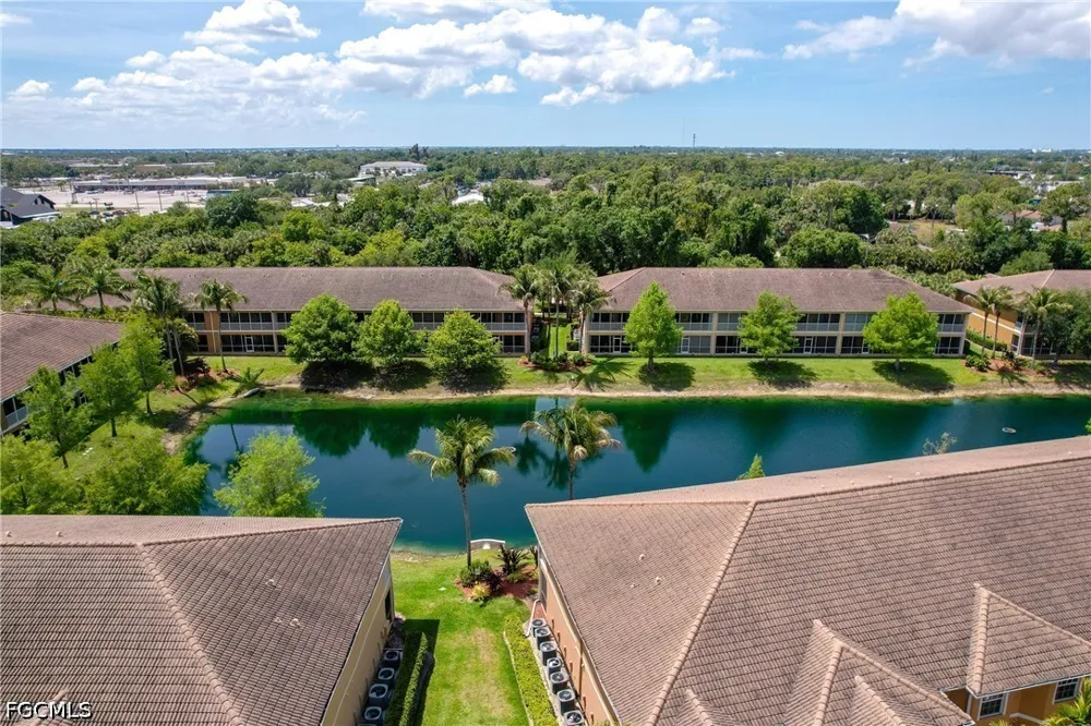 Winding Pines Circle #206 Cape Coral, FL 33909