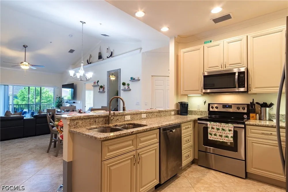 Winding Pines Circle #206 Cape Coral, FL 33909