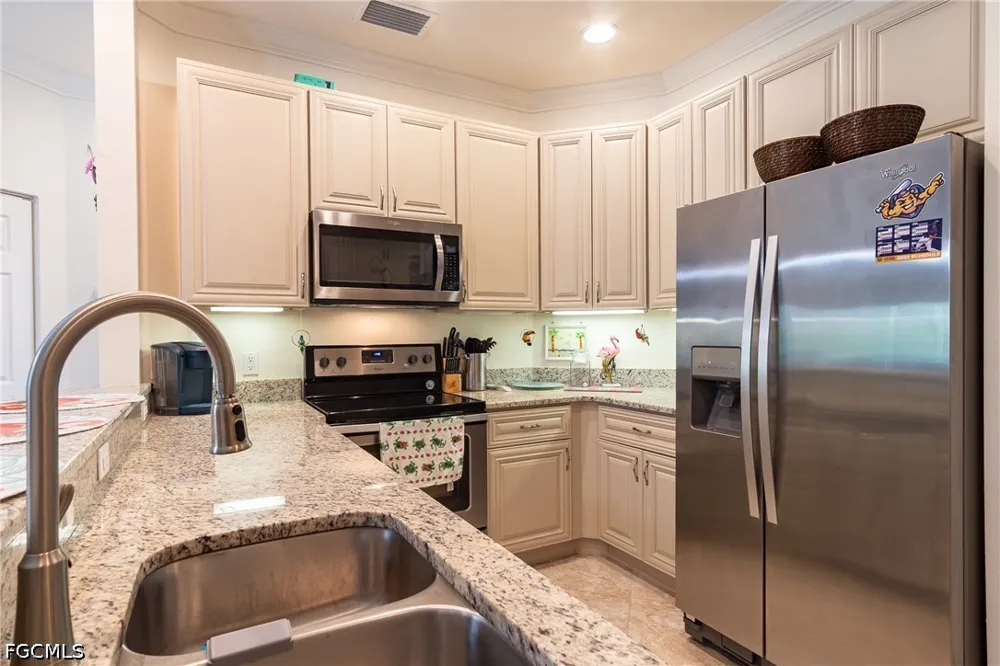 Winding Pines Circle #206 Cape Coral, FL 33909