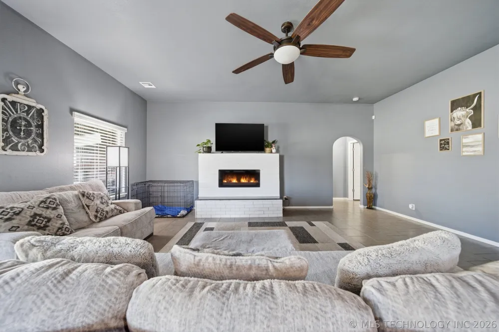 13633 S Kenosha Avenue Glenpool, OK 74033