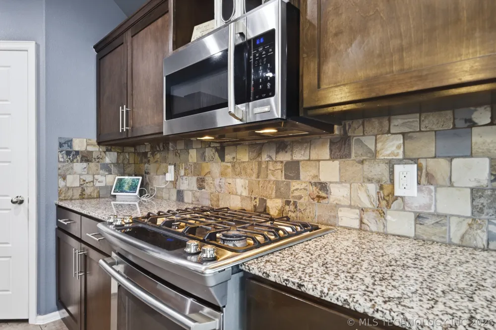 13633 S Kenosha Avenue Glenpool, OK 74033