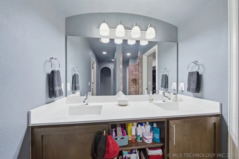 13633 S Kenosha Avenue Glenpool, OK 74033