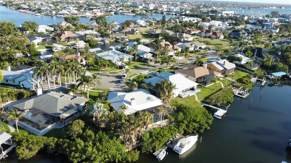 6612 BLACKFIN WAY Apollo Beach, FL 33572